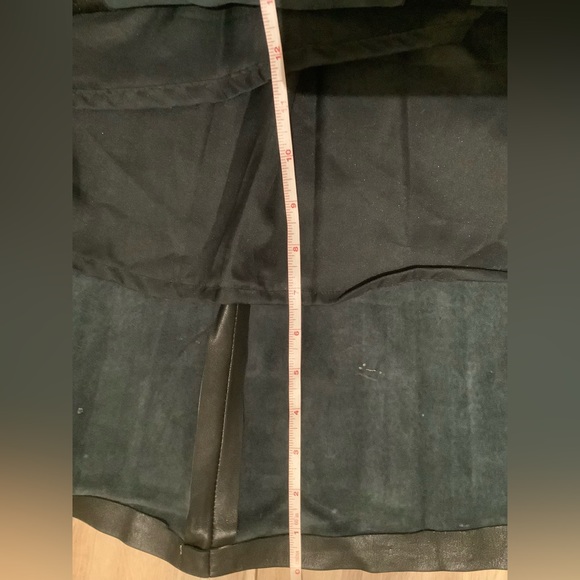 EUC black leather skirt Gossip Vancouver Canada - Picture 14 of 15